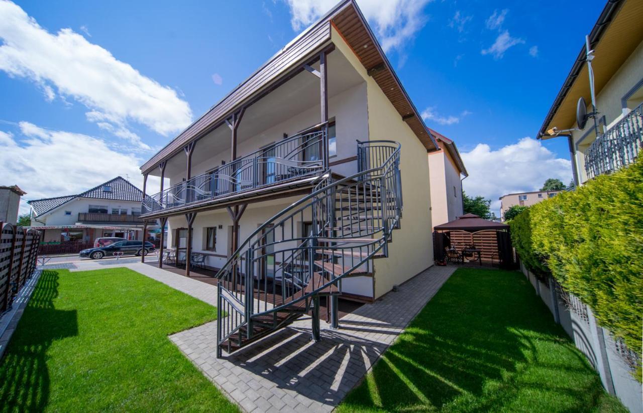 Gray House Apartamenty Dziwnowek Exterior photo